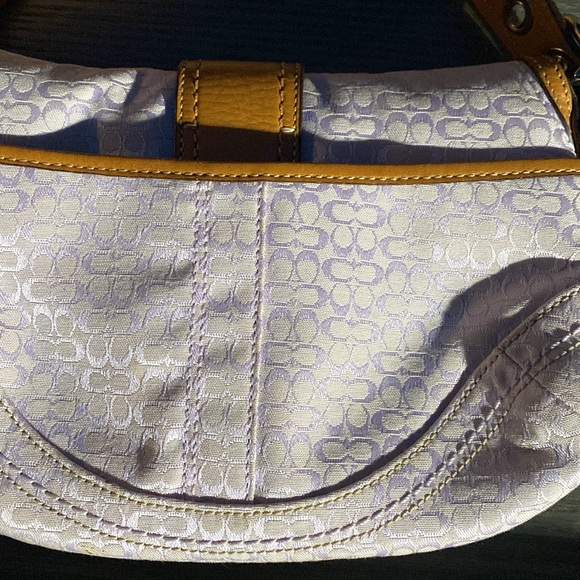 COACH PURSE - Picture 11 of 15